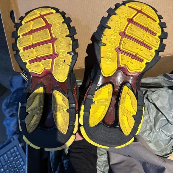 Balenciaga Track sneaker red, yellow and black size 40, size 7 men’s - Picture 7 of 8